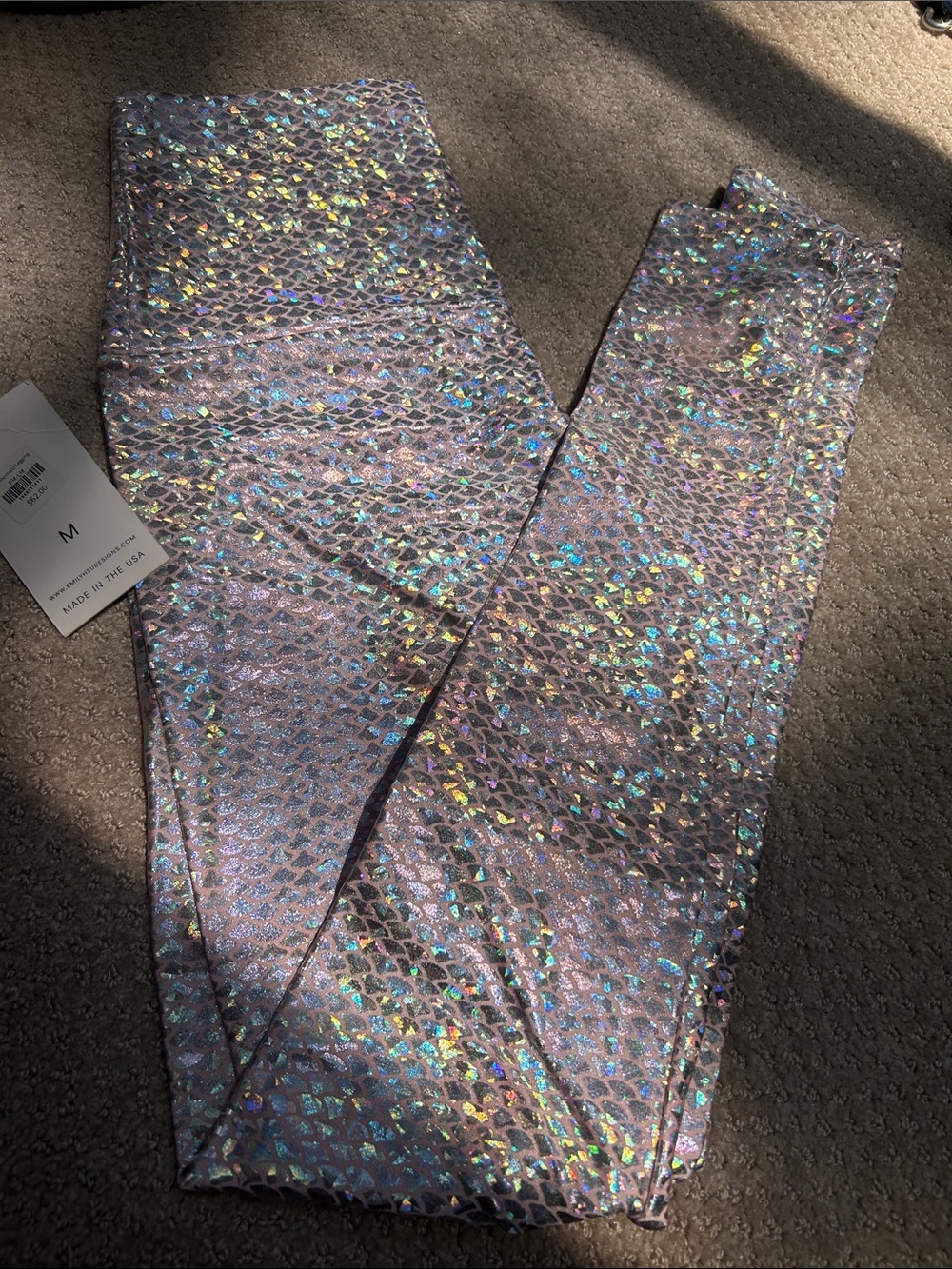 Emily Hsu Mermaid Leggings NWT - Iridescent Pink